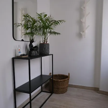 Little Backyard Apartman